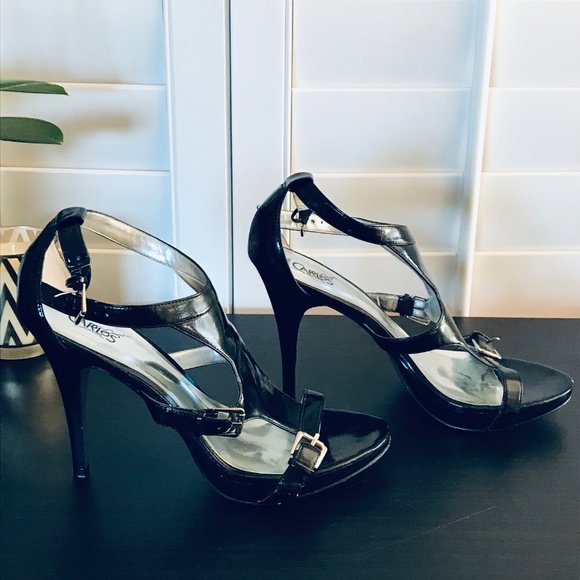 Carlos Santana Patent Leather Open Toe High Heel - Picture 3 of 8